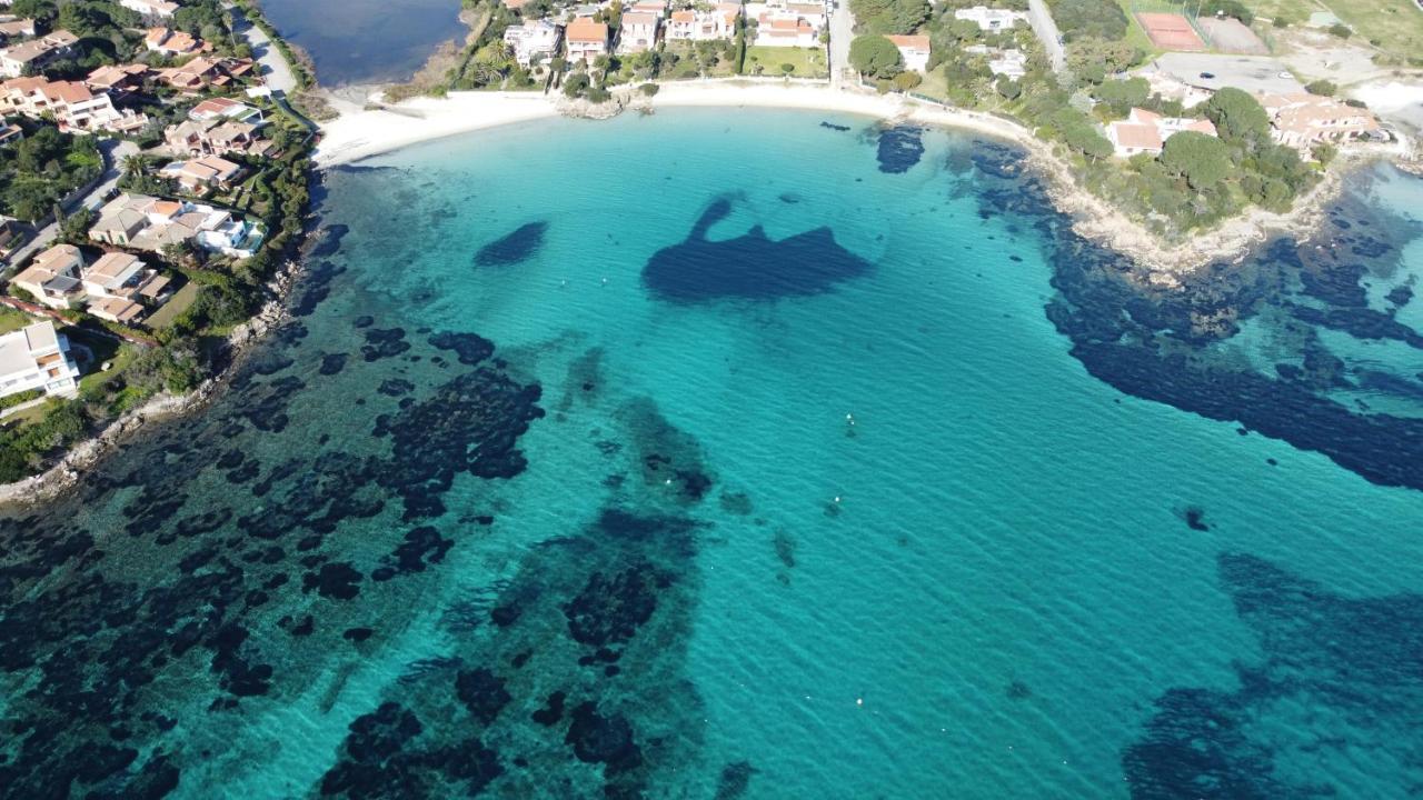 Beach House Rebe Golfo Aranci Eksteriør billede